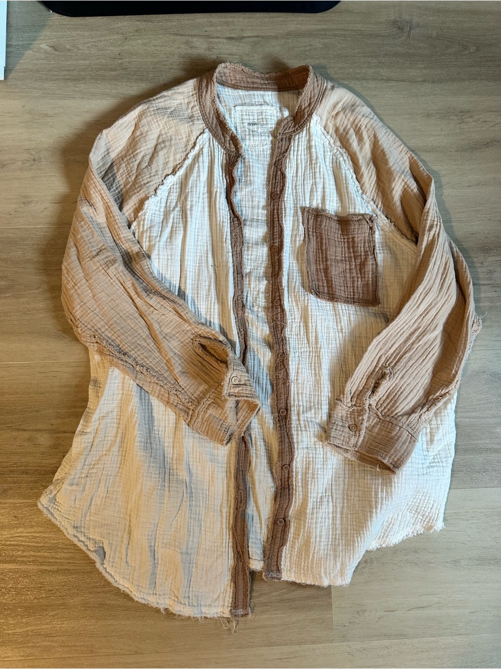 aerie Cream Button-Front Shirt with Tan Contrast Trim